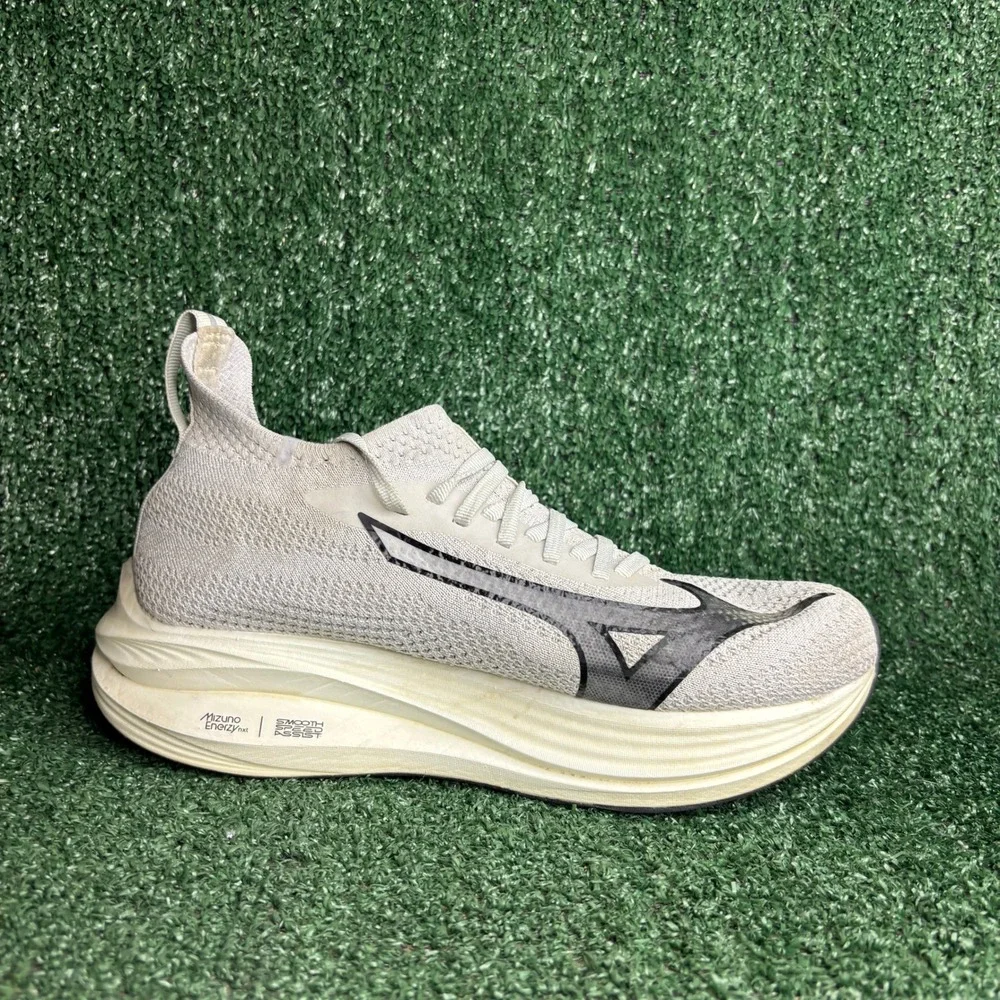 Mizuno Neo Zen Wave‎ Knit Athletic Running Sneaker White Black Womens Size 10
